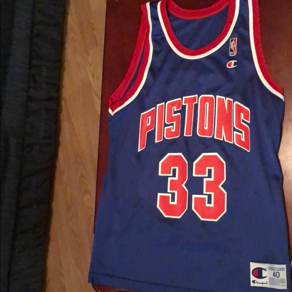 Vintage champion grant hill jersey size 40(small)